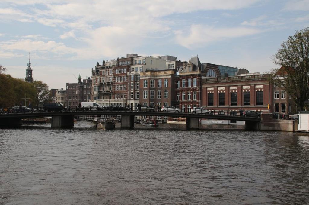 A304 Romantic Seaship In Top Center Hotel Amsterdam Exterior photo