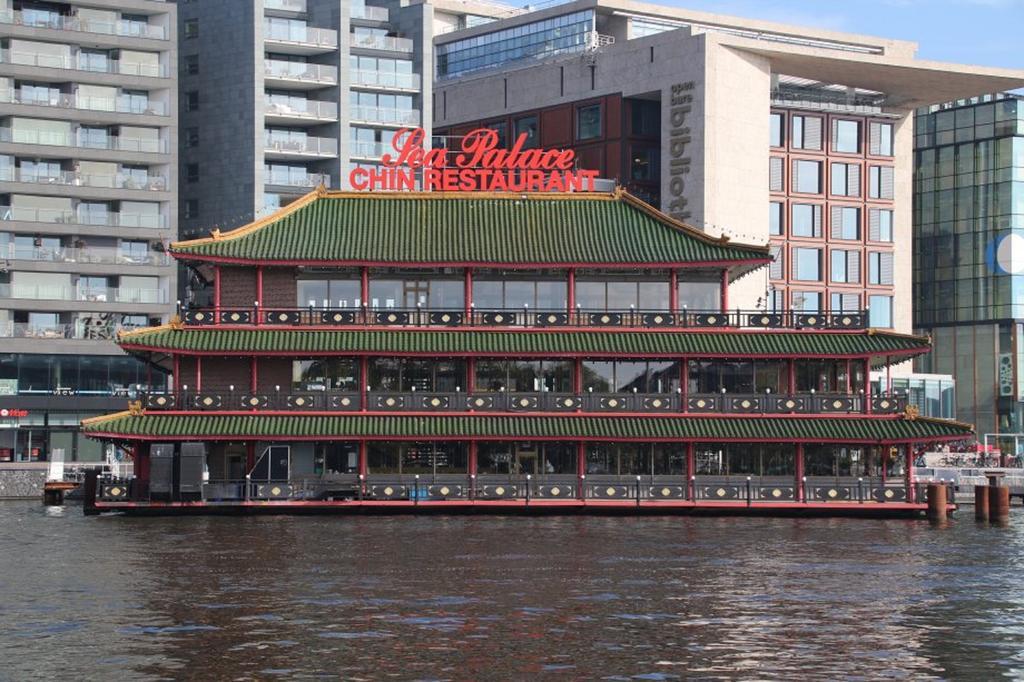 A304 Romantic Seaship In Top Center Hotel Amsterdam Exterior photo